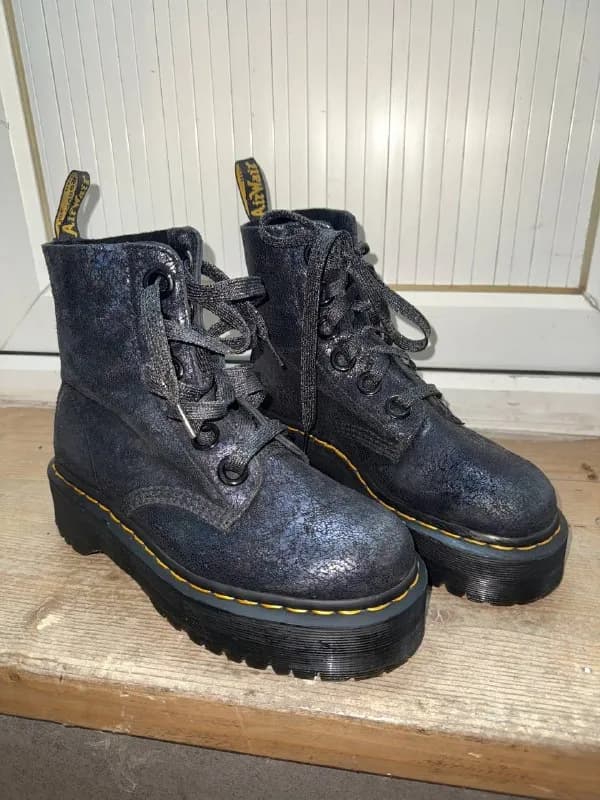 Dr. Martens Molly Iridescent Crackle — Тбилиси — 500 ₾