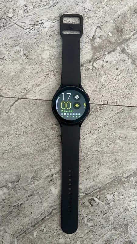 Samsung Galaxy Watch 4 LTE (SM-R875N), 44 мм — Батуми — 160 ₾