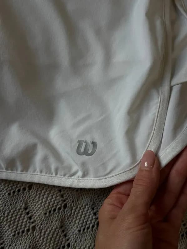 Wilson белая — Тбилиси — 35 ₾