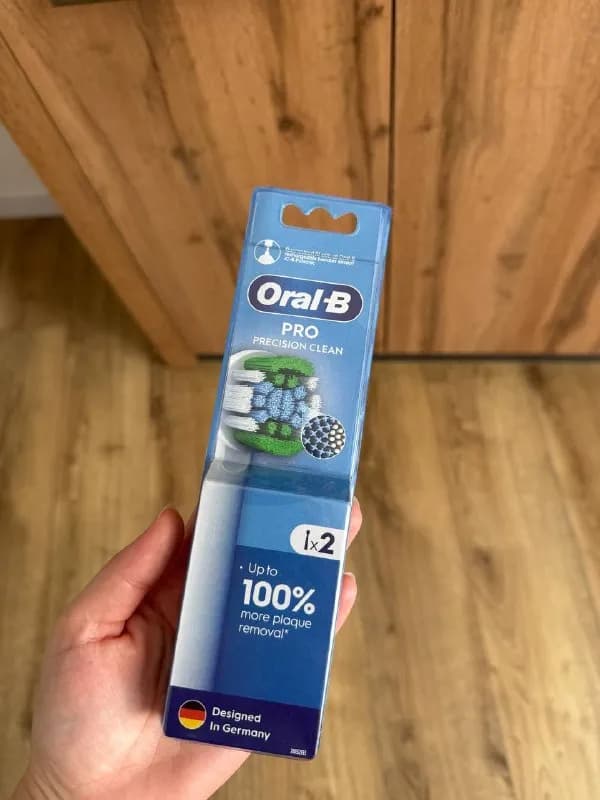 Oral B. Покупала в Украине, не успели даже открыть, щетка сломалась. — Батуми — 25 ₾