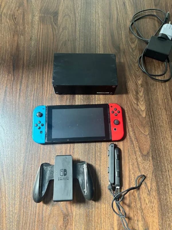 Nintendo Switch, с диском Zelda — Батуми — 500 ₾