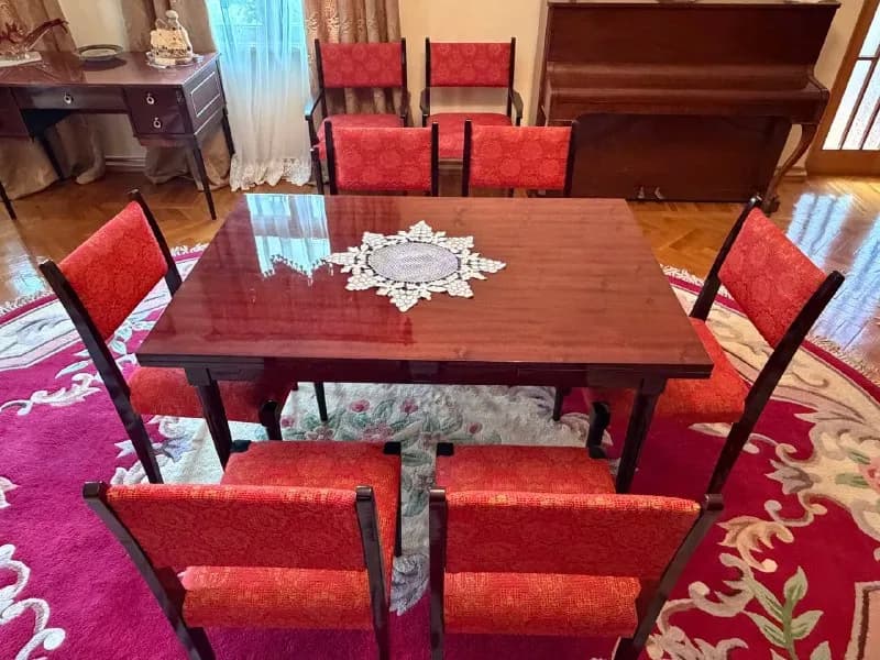 9 стульев, — Батуми — 3 000 ₾
