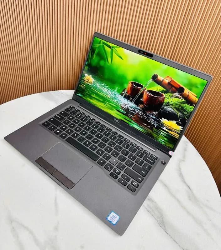 12 Гб Ram DELL Latitude 7400 в отличном состоянии. Использовался аккуратно, без царапин и каких-либо — Батуми — 590 ₾