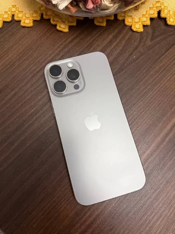 Iphone 16 Pro Max — Батуми — 2 400 ₾