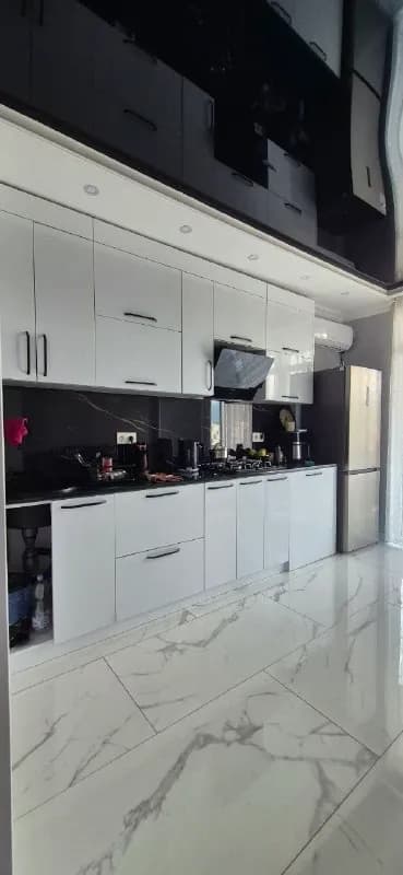 1+1 В. Пшавела 77000$ — Батуми — 77 000 $