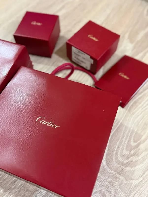2 шт оригинальные коробки из-под колец Cartie и пакеты, предлагайте цену в лс — Батуми