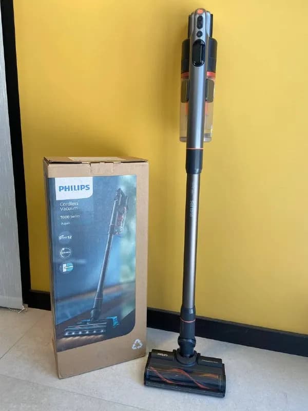 Пылесос Philips 7000 Series Aqua XC7057 — Батуми — 600 ₾