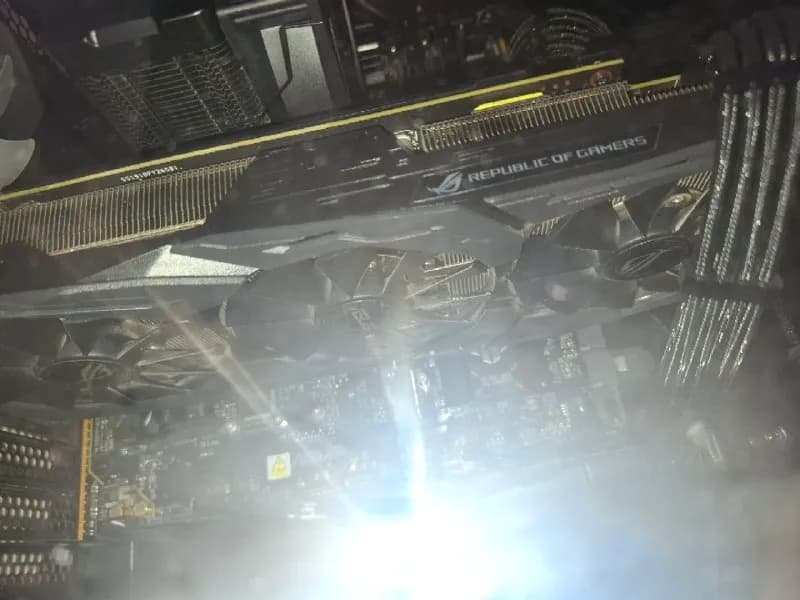 GTX 1070 Strix, 3 кулера, в идеальном состоянии, Батуми — Батуми — 350 ₾