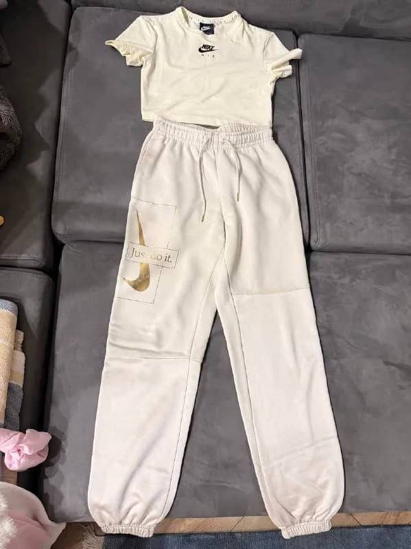 Nike S — 35 лари — Тбилиси — 35 ₾