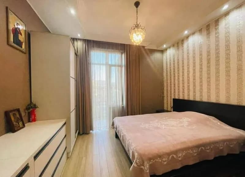 15 августа. — Батуми — 500 $