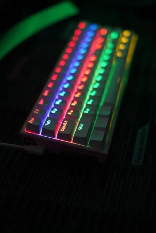Redragon Fizz K617-R — Батуми — 80 ₾