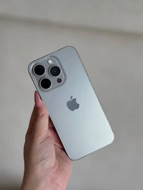 iPhone 15 Pro — 1400 лари — Батуми — 1 400 ₾