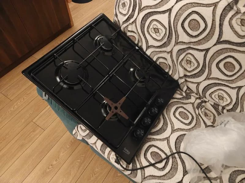 4 конфорки, Beko — б/у 70 лари — Батуми — 70 ₾