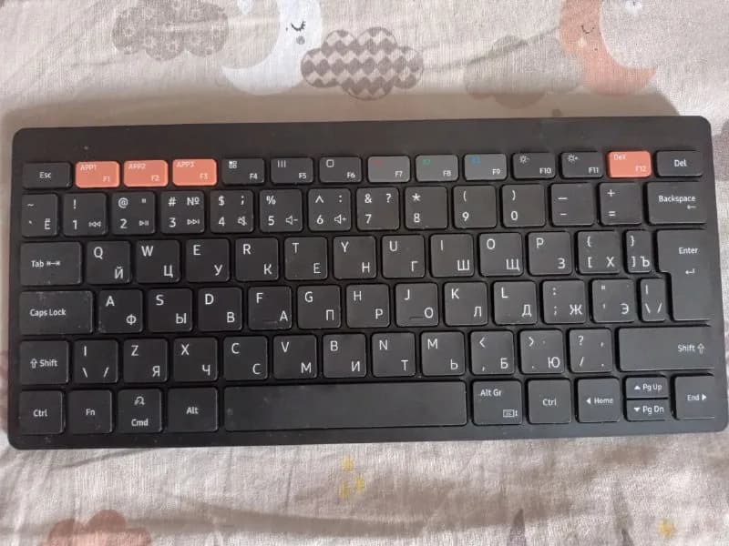 Samsung Smart Keyboard Trio 500 — Батуми — 500 ₾