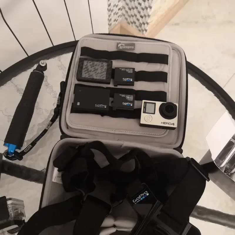 GoPro Hero 4 Silver с аксессуарами — Батуми — 450 ₾