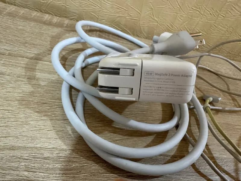 MagSafe 2 Power adapter — Тбилиси — 70 ₾