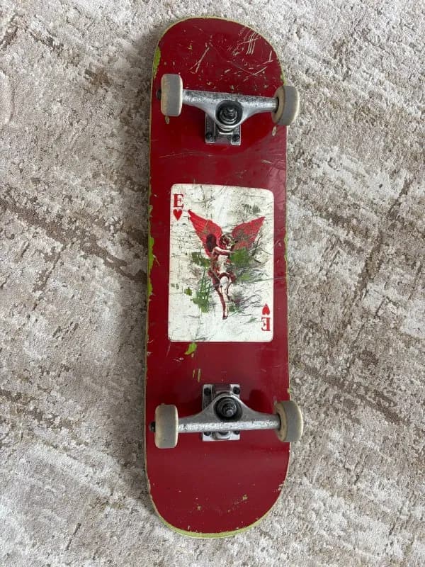 deathwish 8.25(потертая, но без тресок и сколов) — Батуми — 200 ₾