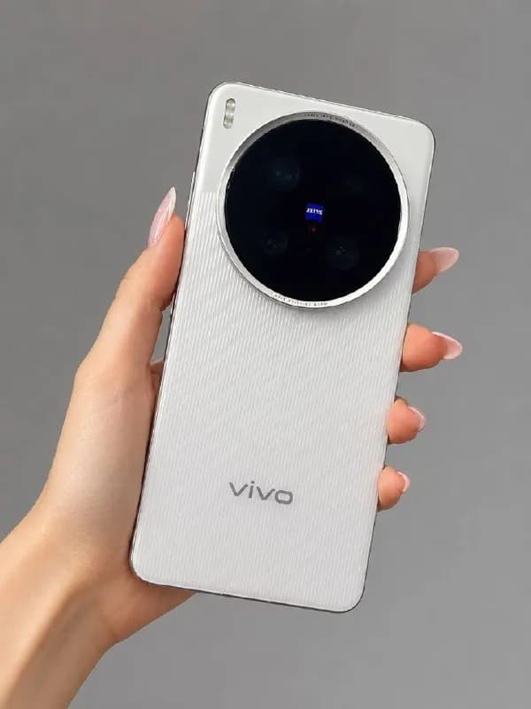 Vivo X200 Ultra, 512 GB в отличном состоянии. — Батуми — 2 100 ₾