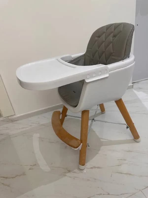 Стульчик для ребенка — Батуми — 100 ₾