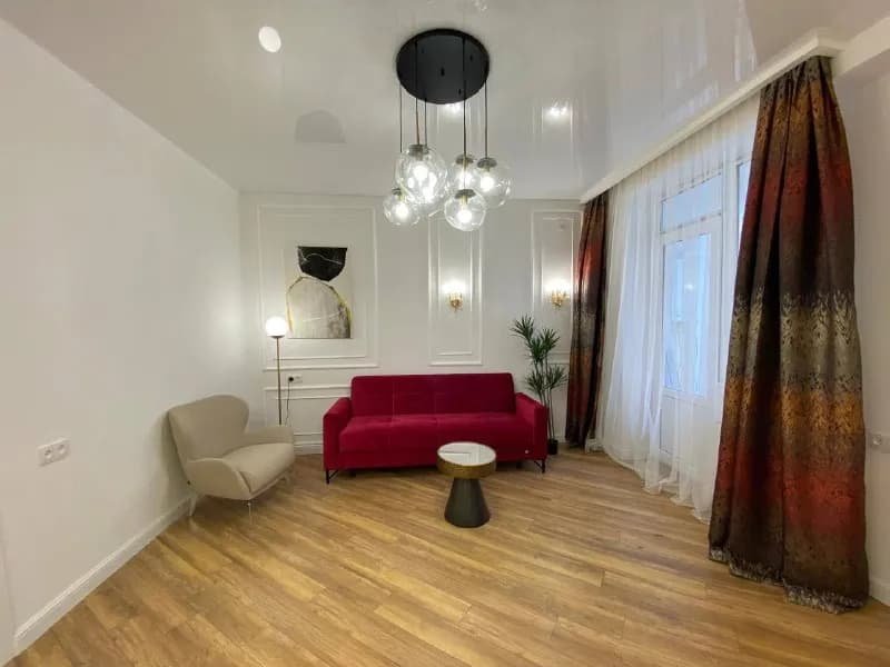 800$🏡[телефон]⬆️Сдается квартира в Сабурталo, на улице Сулхан Цинцадзе, 3 комнаты, 80 кв м, новый д — Тбилиси — 800 $