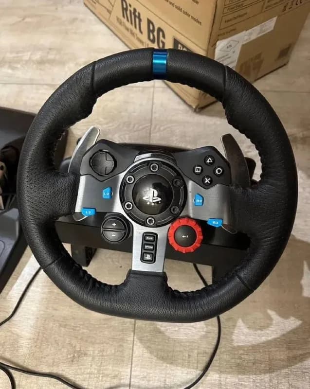 Logitech G29 с педалями и блоком питания. Покупали сыну, но он уже наигрался и девайс просто стоит б — Тбилиси — 500 ₾