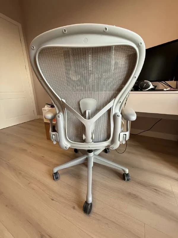 Herman Miller Aeron Remastered Size C. Причина продажи — переезд — Тбилиси — 7 000 ₾