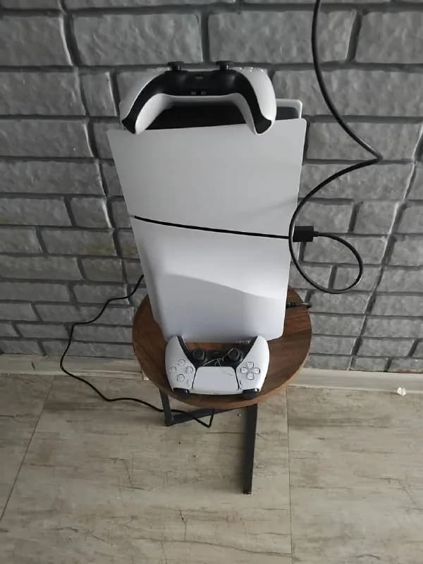 PS5 с гарантией и коробкой — Батуми — 1 400 ₾
