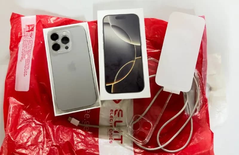 iPhone 16 Pro 256 ГБ; поддерживает как физическую SIM-карту, так и eSIM. всё работает идеально. В ко — Батуми — 2 100 ₾