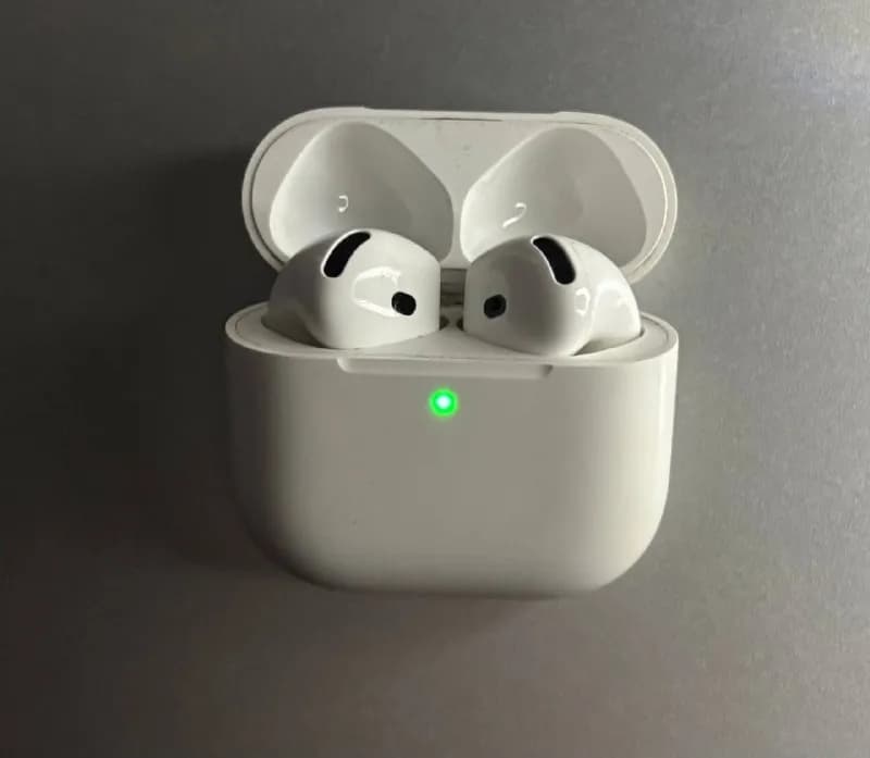 airpods 4 без шумоподавления — Батуми — 250 ₾