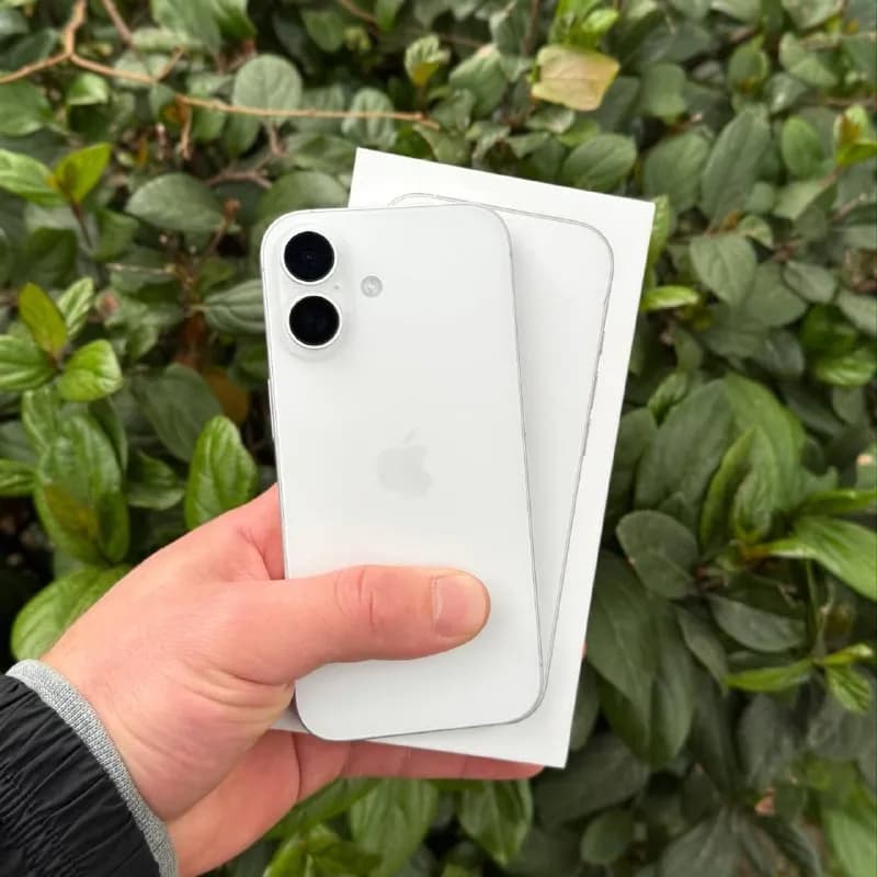 iPhone 17 256gb — Тбилиси — 2 600 ₾