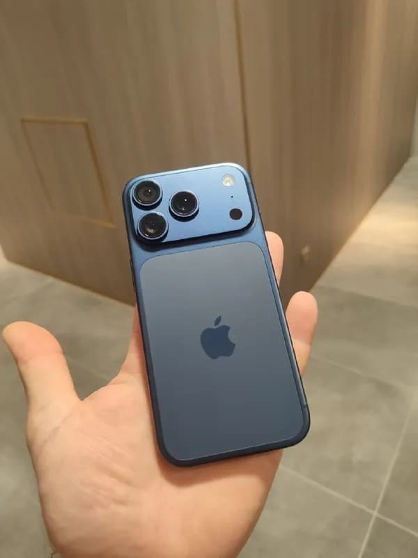 iphone 17pro 256 — Батуми — 3 200 ₾