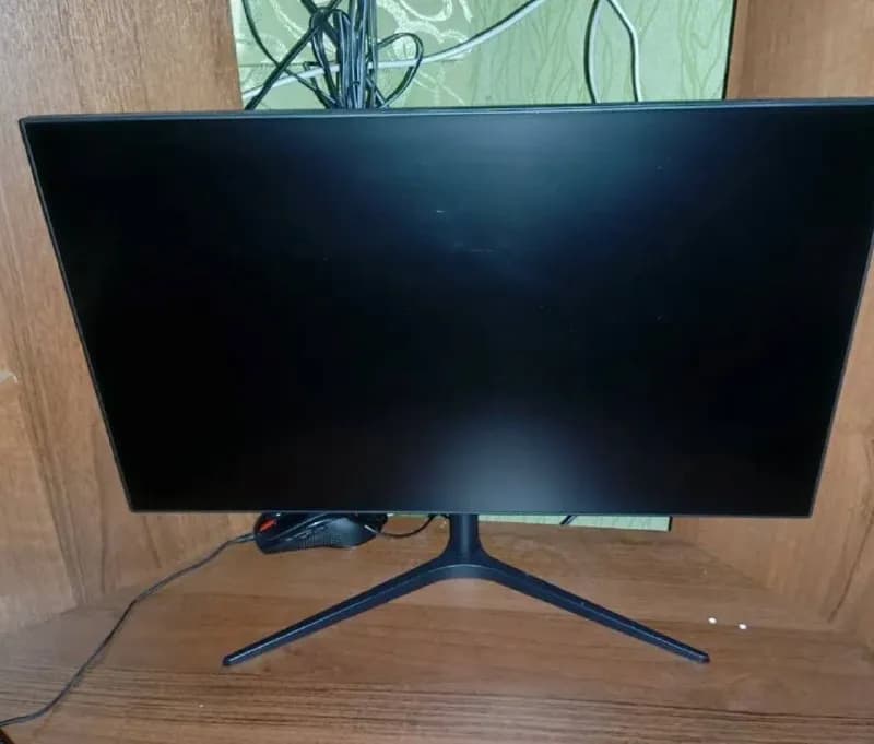 mucai 24inch 165hz 1 ms ips, есть 1 маленький битый пиксель, заметил только при осмотре перед покупк — Батуми — 250 ₾