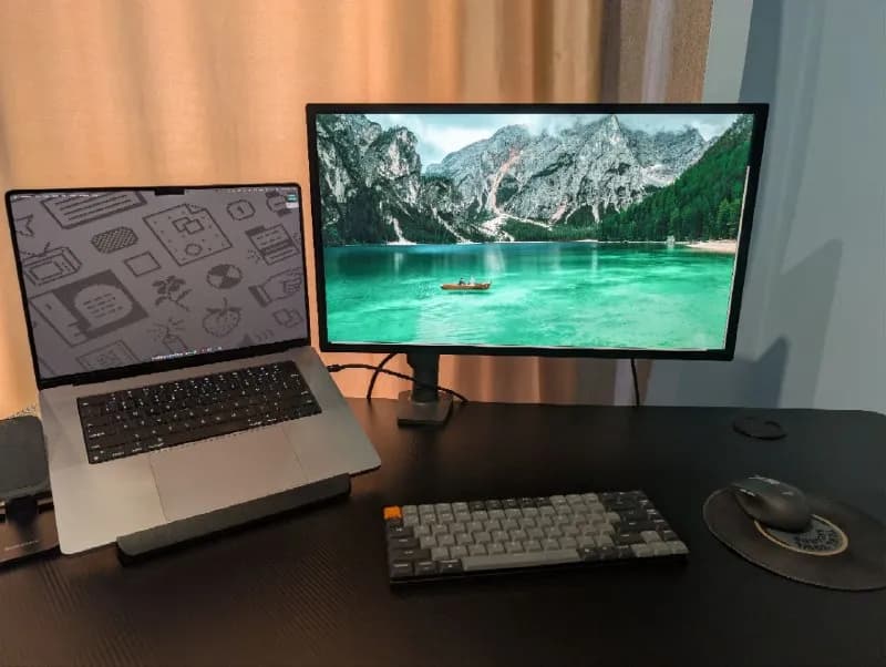 Apple Studio Display 5K (с подставкой) — Батуми — 1 500 $