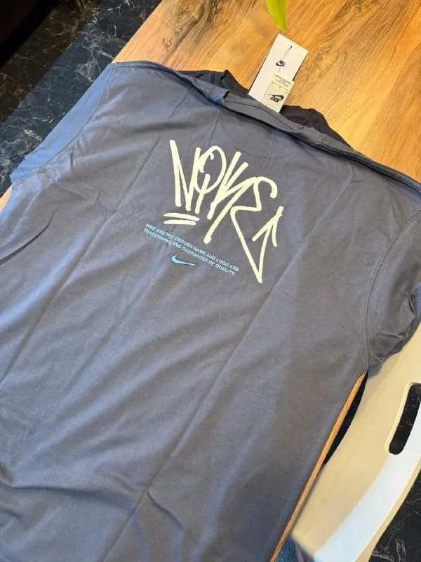Nike (L) — Батуми — 50 ₾