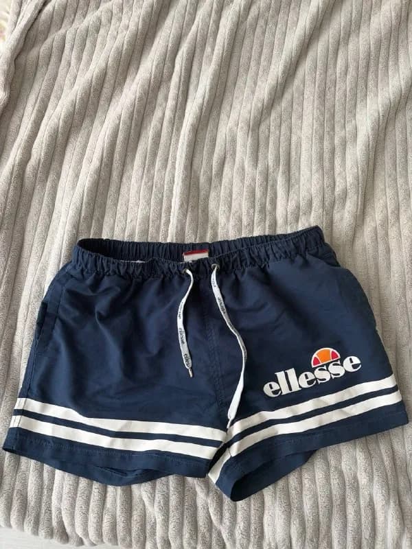 Ellesse 🩳 — Батуми — 15 ₾