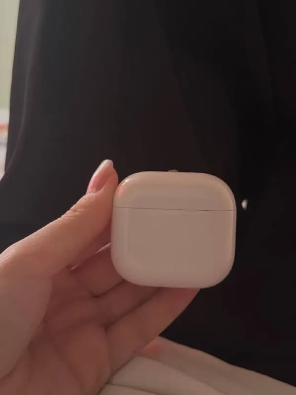 AirPods 4 ANC — Батуми — 400 ₾