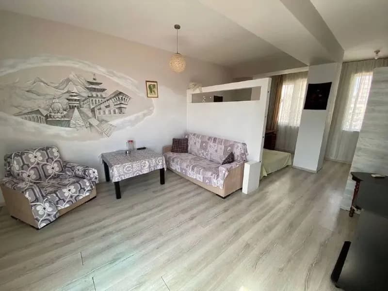 #Сдам просторную студию по улице Лермонтова, 37 — Батуми — 450 $