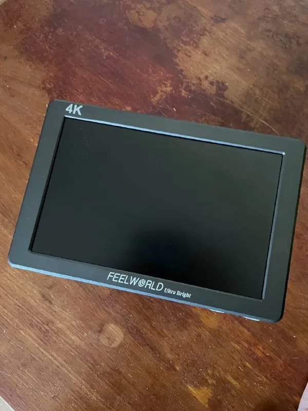 Операторский монитор Fееlworld Р7S 2200nit 7» 3G-SDI — Тбилиси — 800 ₾