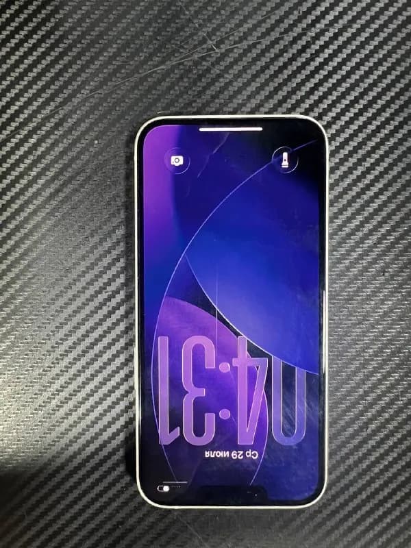 iPhone 13 128 ГБ — Батуми — 660 ₾