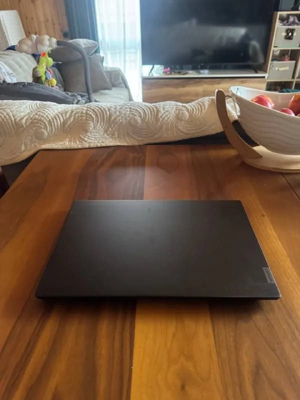 Lenovo 14w. Подходит для серфинга в интернете и не тяжелых задач — Батуми — 400 ₾