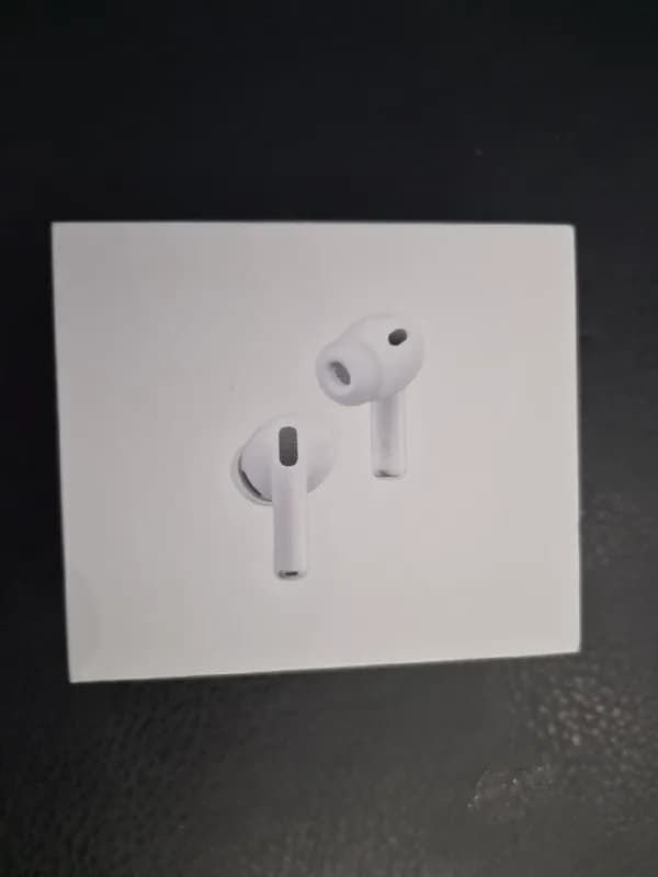 AirPods Pro 3 (запечатанные, оригинал, чек EU) — Батуми — 599 ₾