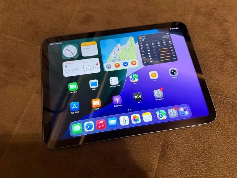 iPad 10-го поколения 64GB Wi-Fi + Cellular — Батуми — 750 ₾