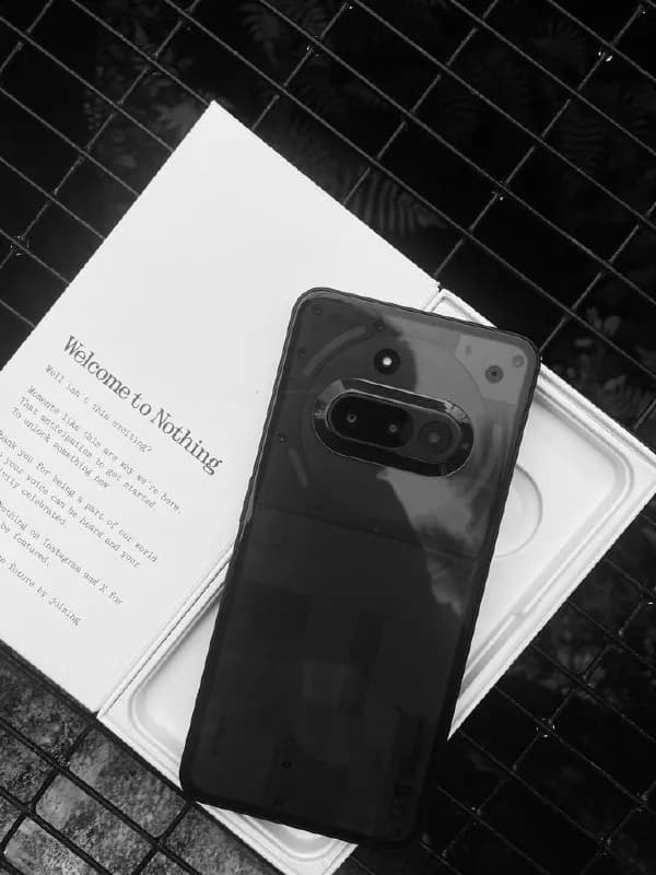 Nothing Phone (3a) 128 GB — практически новый! — Батуми — 1 000 ₾