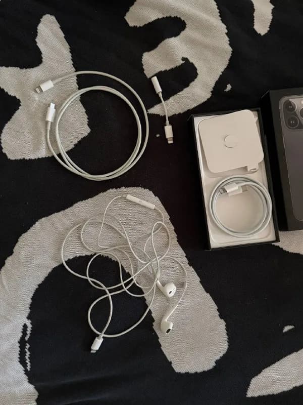 Apple от iPhone 13 Pro: — Тбилиси — 50 ₾