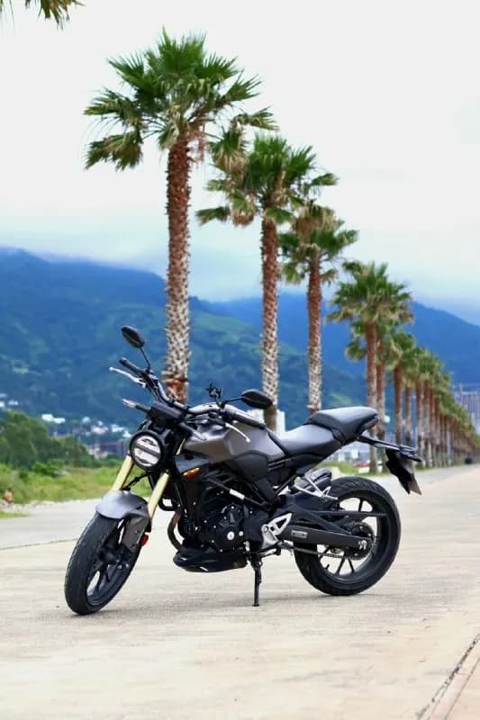 Honda CB300R 2024 — Тбилиси — 3 900 $