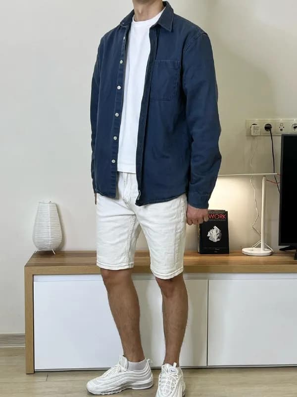 1. рубашка Zara. Размер M. 30 Лар — Батуми