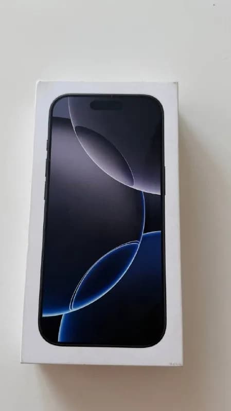 iPhone 16 pro/256 Гб, черный. — Батуми — 2 200 ₾