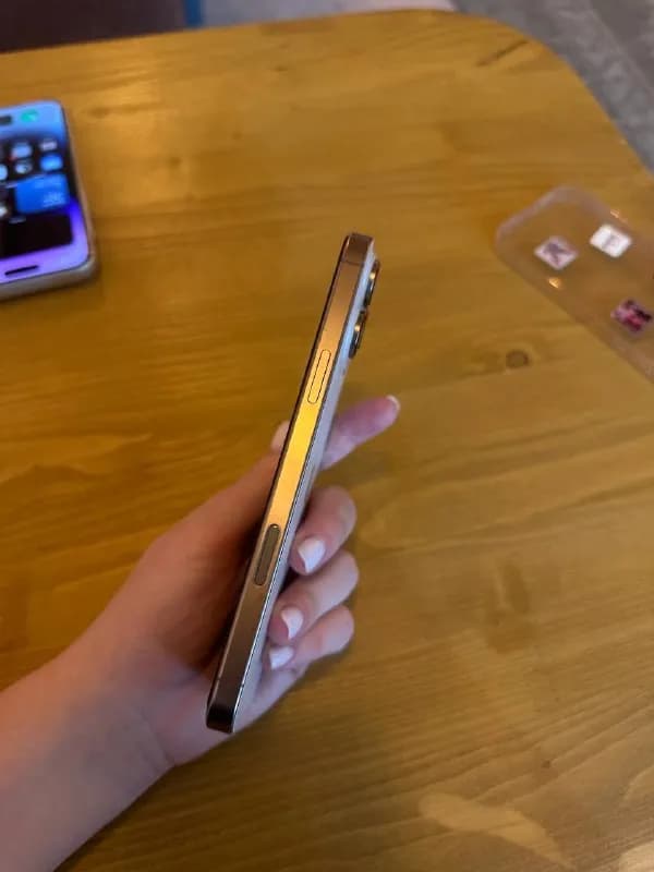 Iphon 16 pro max — Батуми — 2 500 ₾