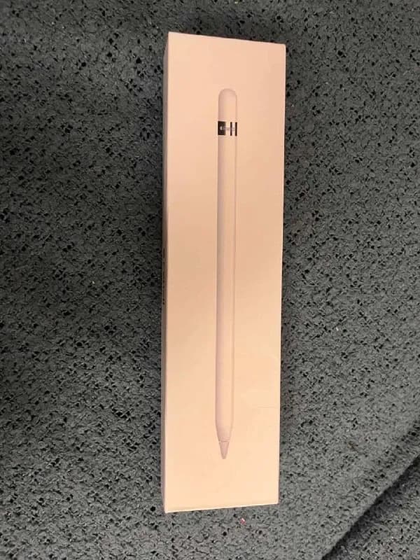 Apple Pencil (1st Generation) в идеально состоянии — Батуми — 170 ₾