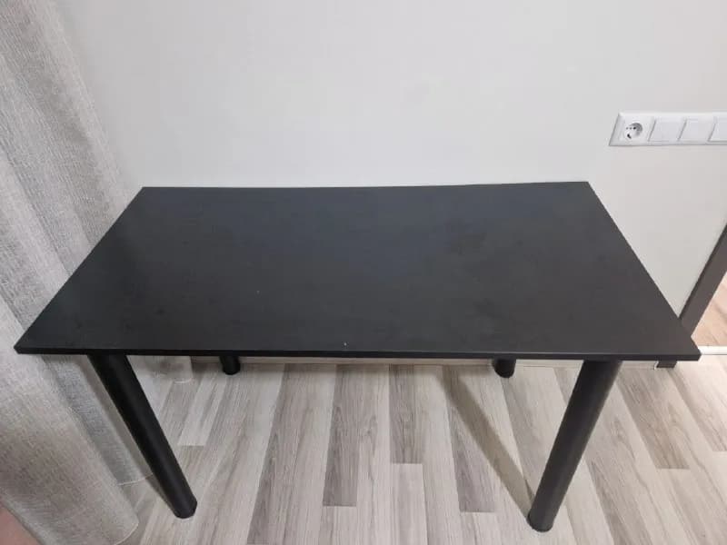 Письменный стол 120×60 — Батуми — 40 ₾